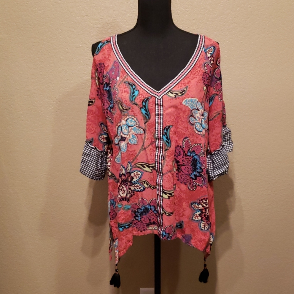 DEMOCRACY COLD SHOULDER BOHO BLOUSE.SZ L.